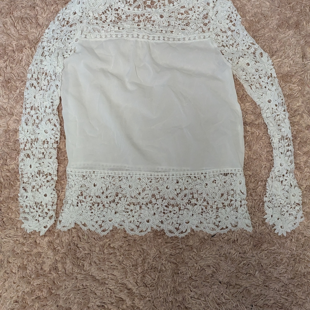 Elegant White Lace Women's Top